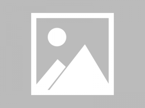 我在县城开AI体验馆的血泪史：别被总部的“高科技”晃了眼